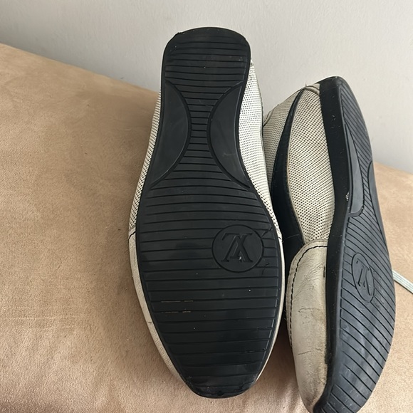 100% Authentic Louis Vuitton Mens Sneakers - Picture 6 of 16